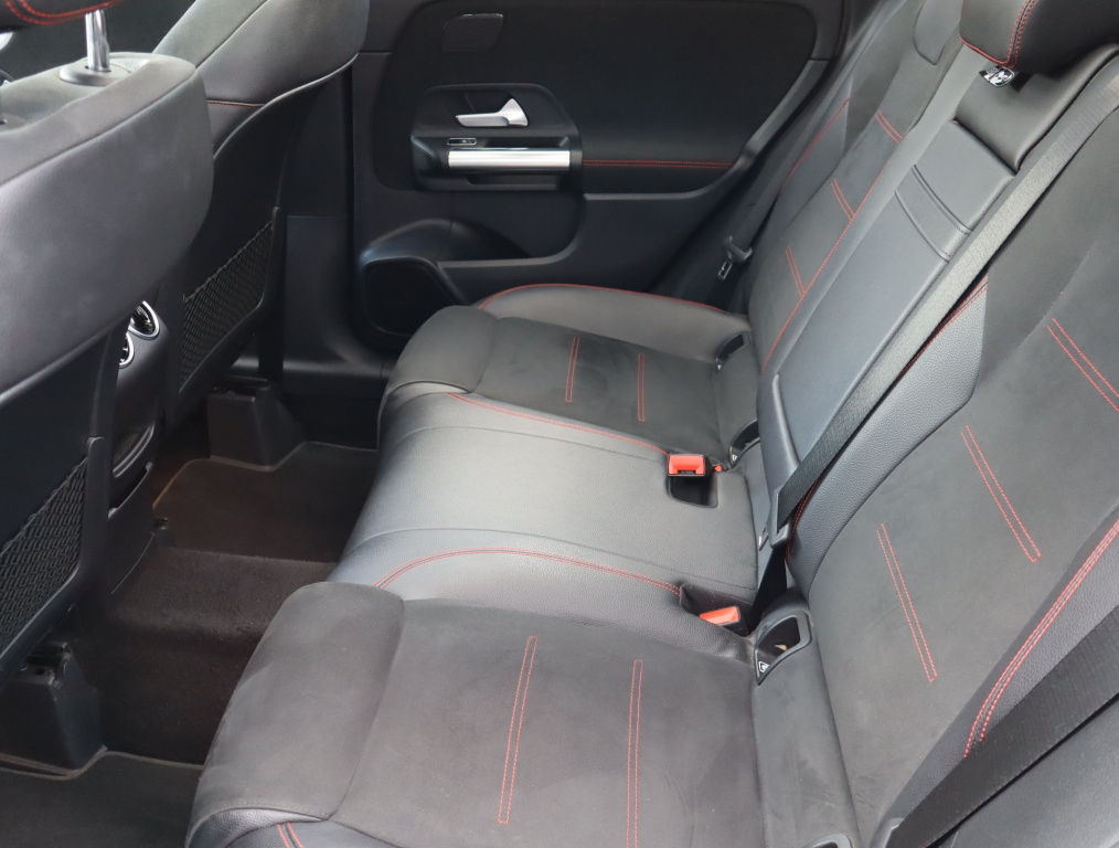 Mercedes-Benz B