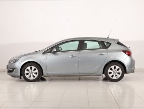 Opel Astra - 2015