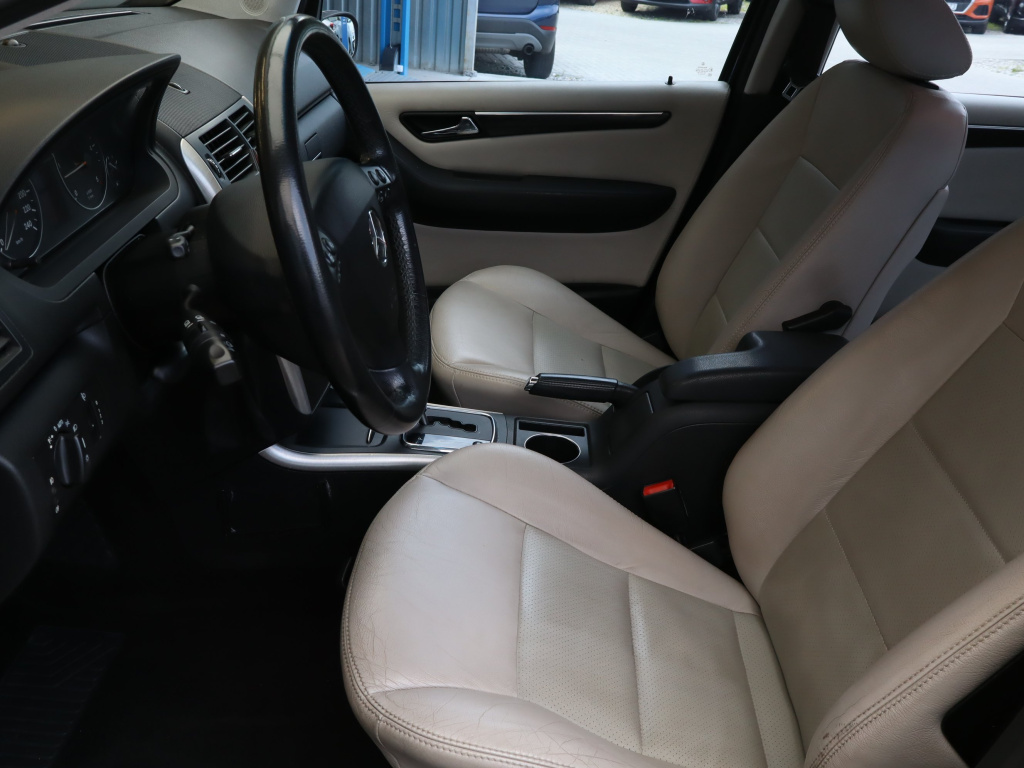 Mercedes-Benz A