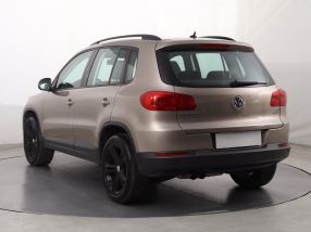 Volkswagen Tiguan - 2013