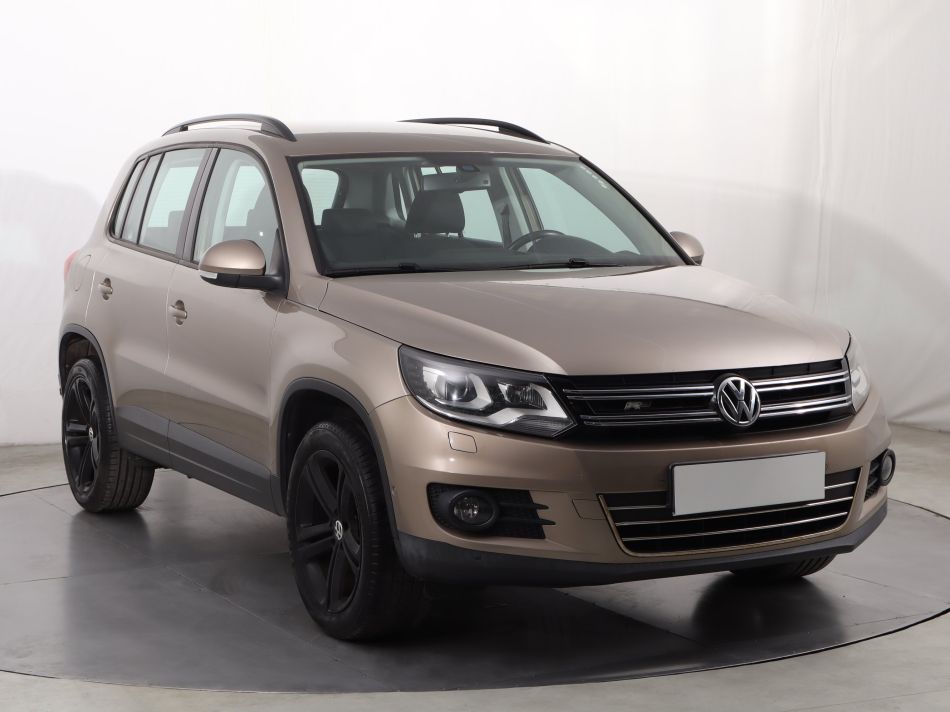 Volkswagen Tiguan - 2013