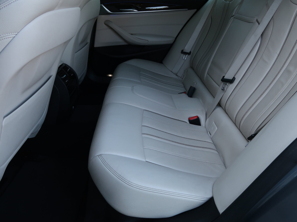 BMW 5