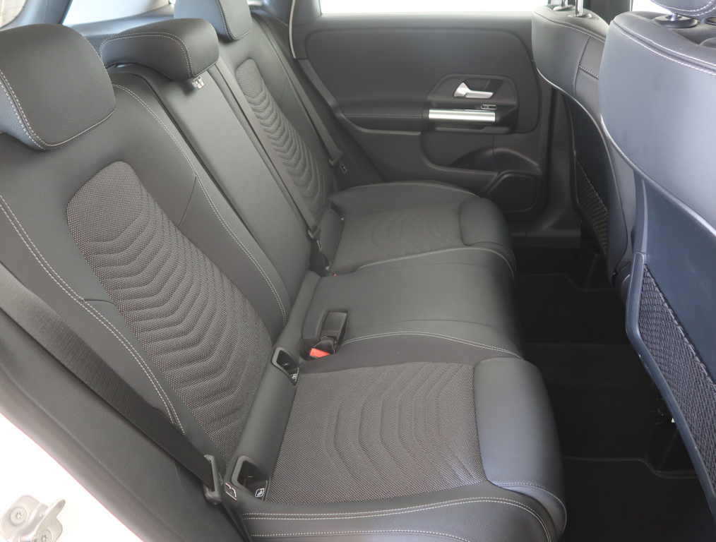 Mercedes-Benz B
