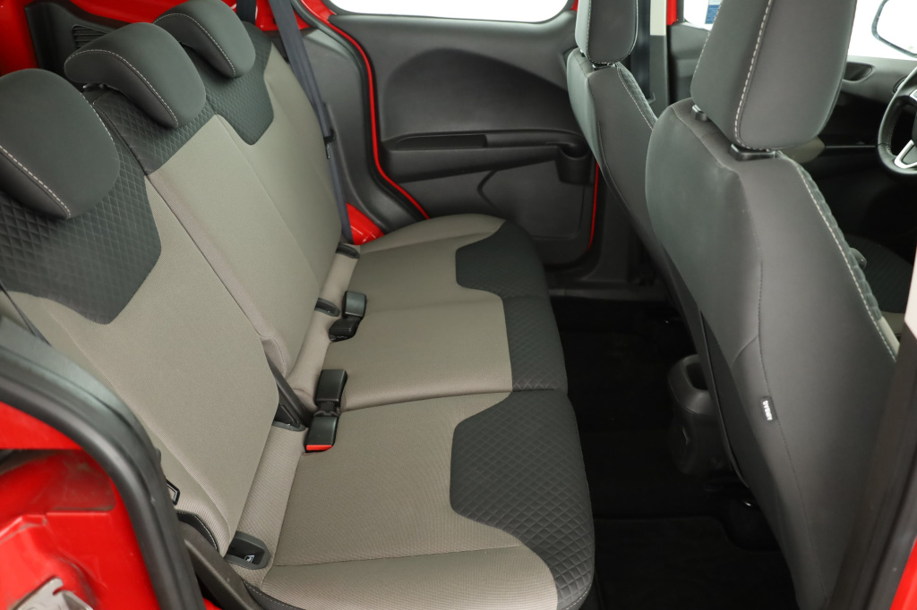 Ford Transit Courier