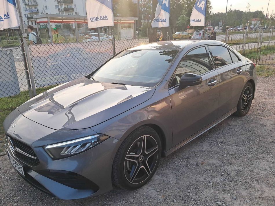 Mercedes-Benz A - 2023