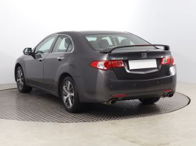 Honda Accord - 2011