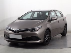 Toyota Auris - 2015