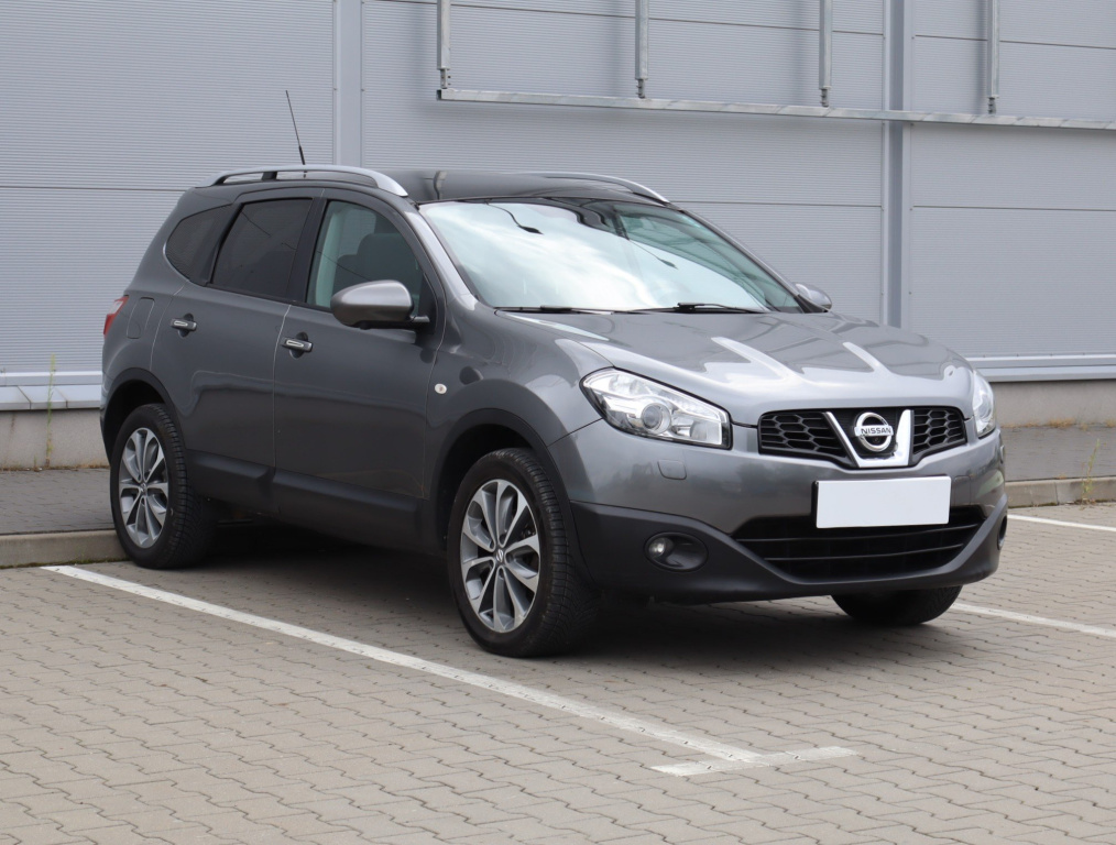 Nissan Qashqai+2