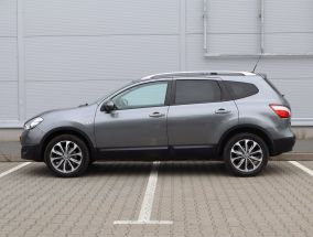Nissan Qashqai+2 - 2012