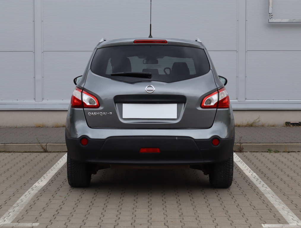 Nissan Qashqai+2