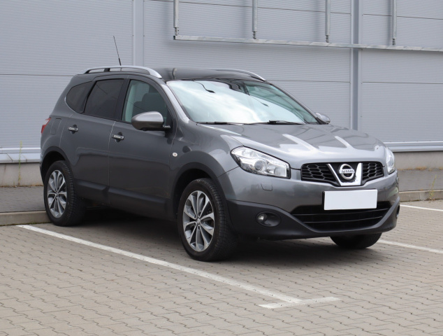Nissan Qashqai+2 2012