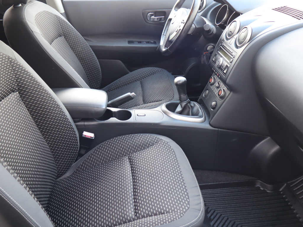 Nissan Qashqai+2