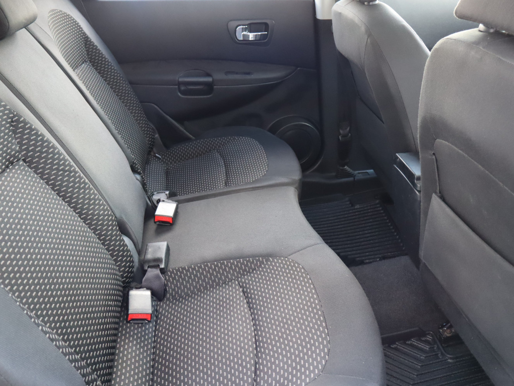 Nissan Qashqai+2