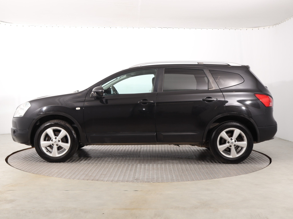 Nissan Qashqai+2