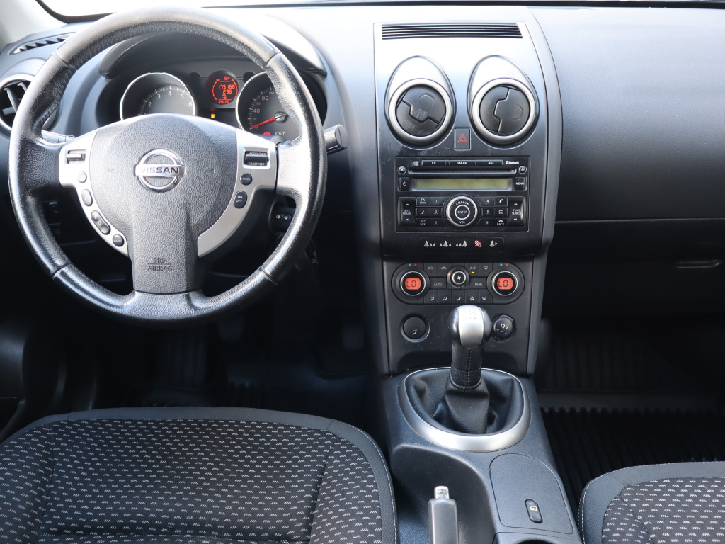Nissan Qashqai+2