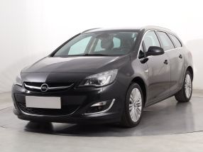 Opel Astra - 2013