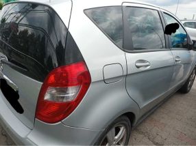 Mercedes-Benz A - 2010