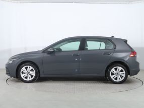 Volkswagen Golf - 2021