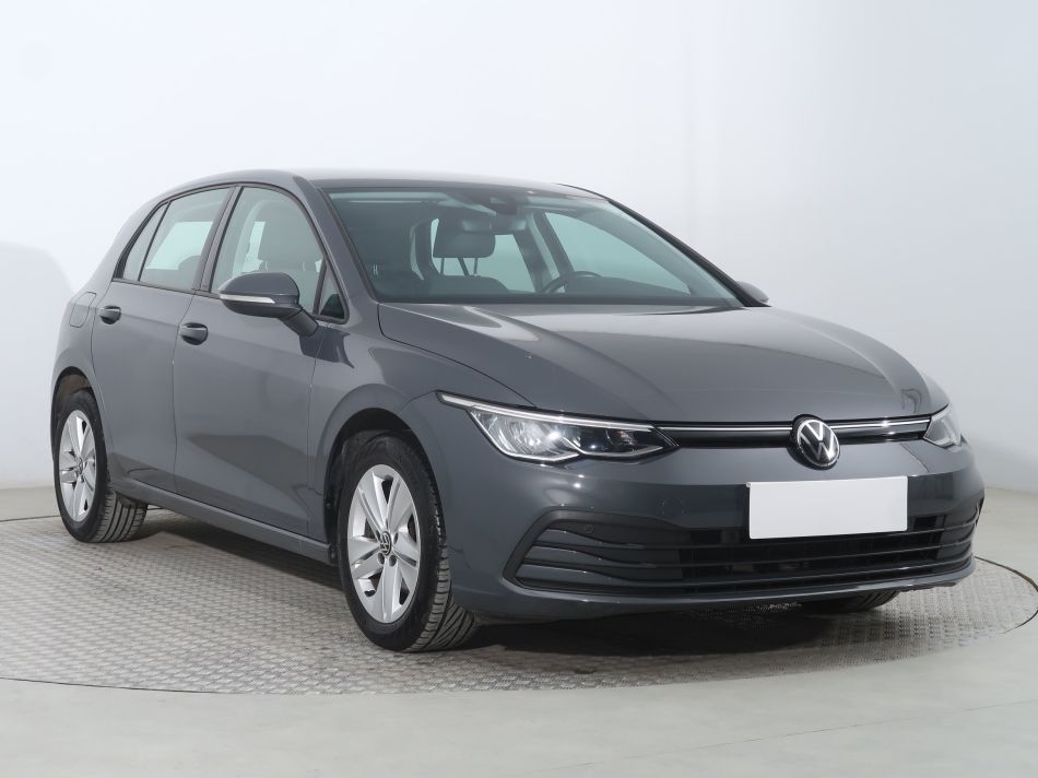 Volkswagen Golf - 2021
