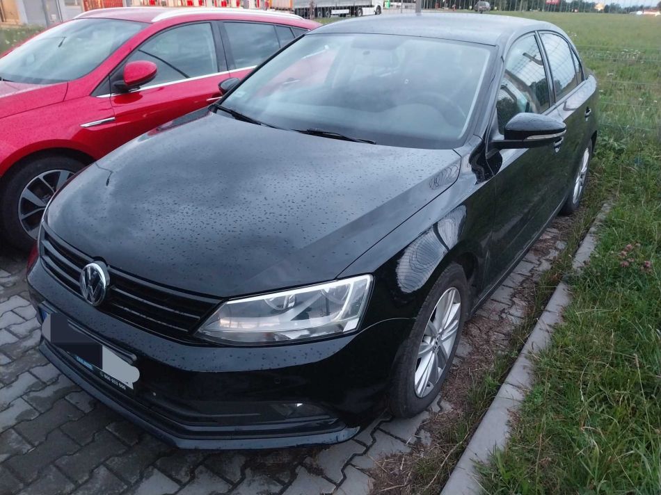 Volkswagen Jetta - 2016