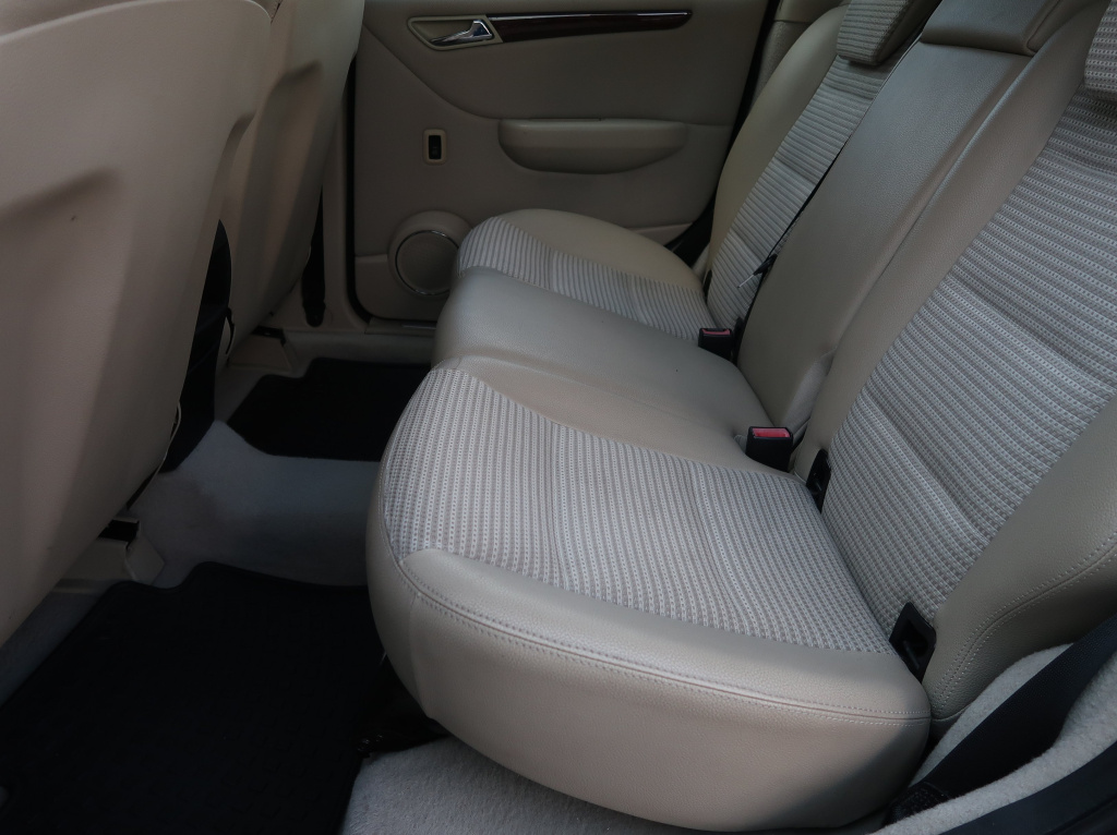 Mercedes-Benz B