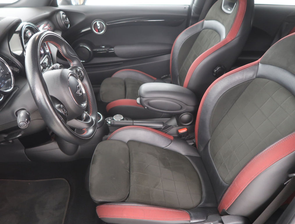 MINI 3-door