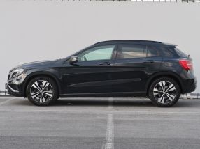 Mercedes-Benz GLA - 2014