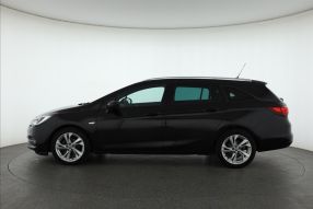 Opel Astra - 2021