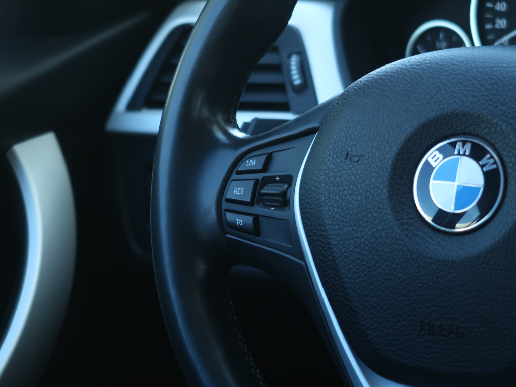 BMW 3