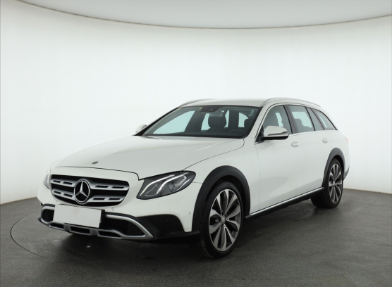 Mercedes-Benz E 220 d 4MATIC