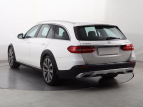 Mercedes-Benz E - 2017