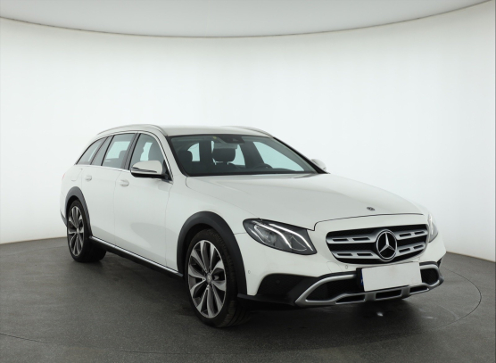 Mercedes-Benz E 220 d 4MATIC