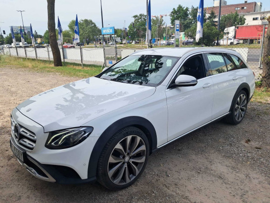 Mercedes-Benz E