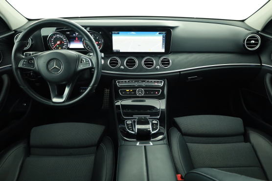 Mercedes-Benz E 220 d 4MATIC