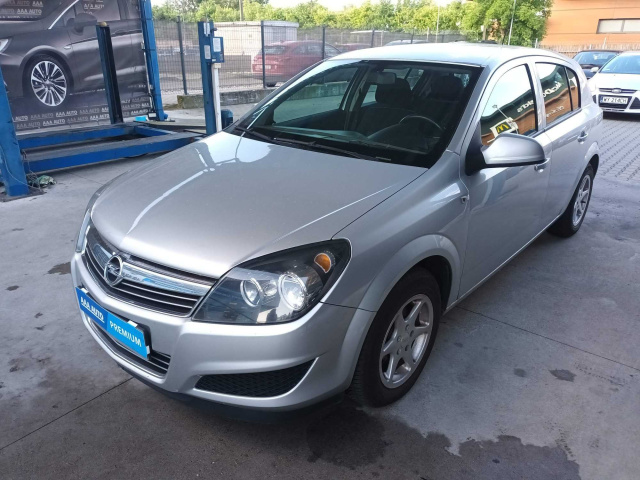 Opel Astra 2010