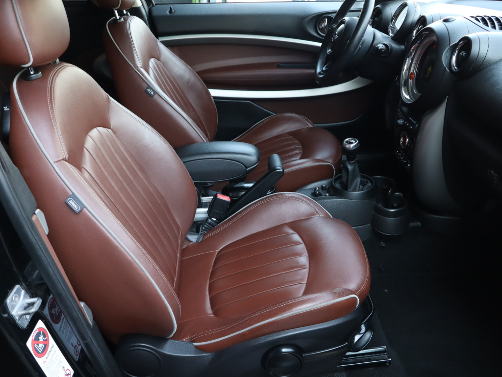 MINI Paceman