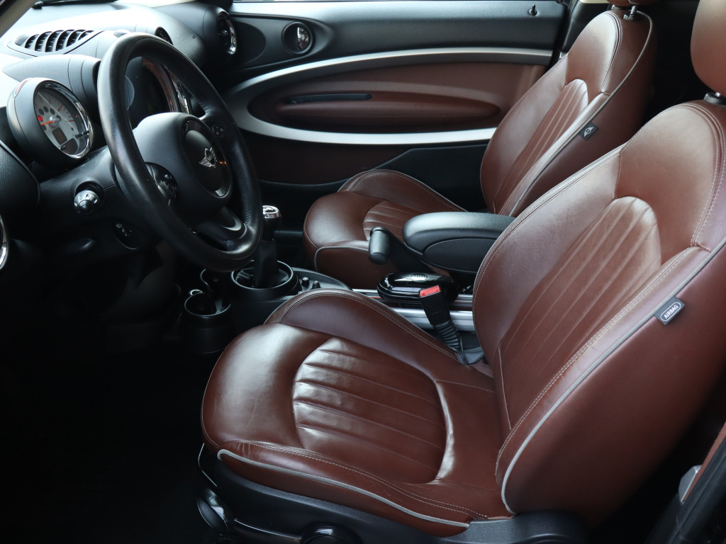 MINI Paceman