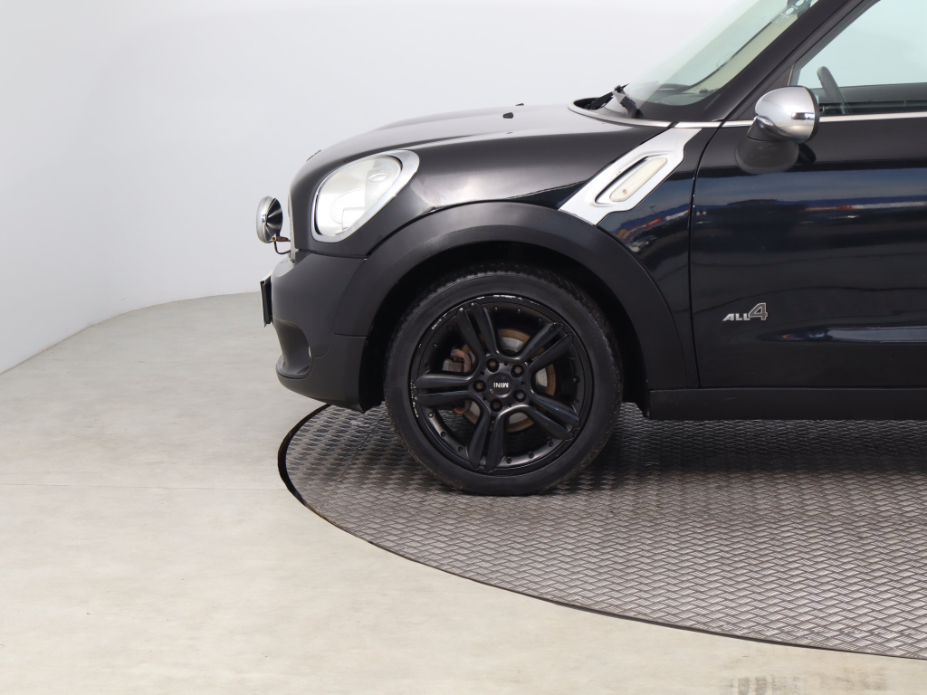 MINI Paceman
