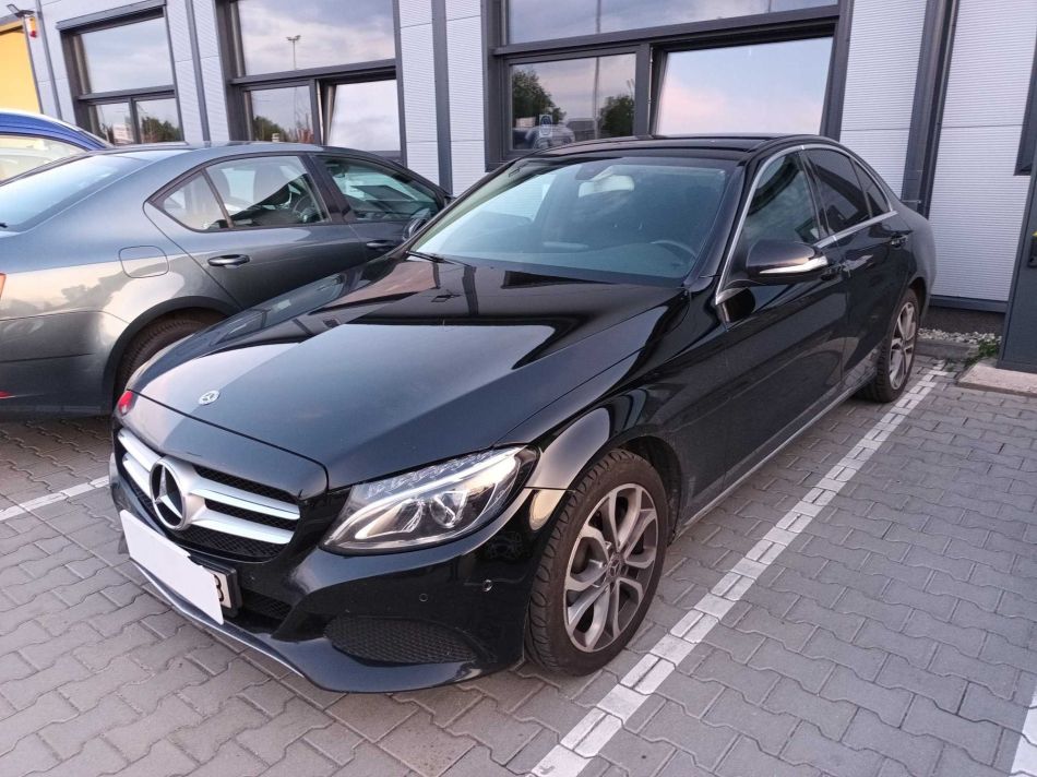 Mercedes-Benz C - 2017