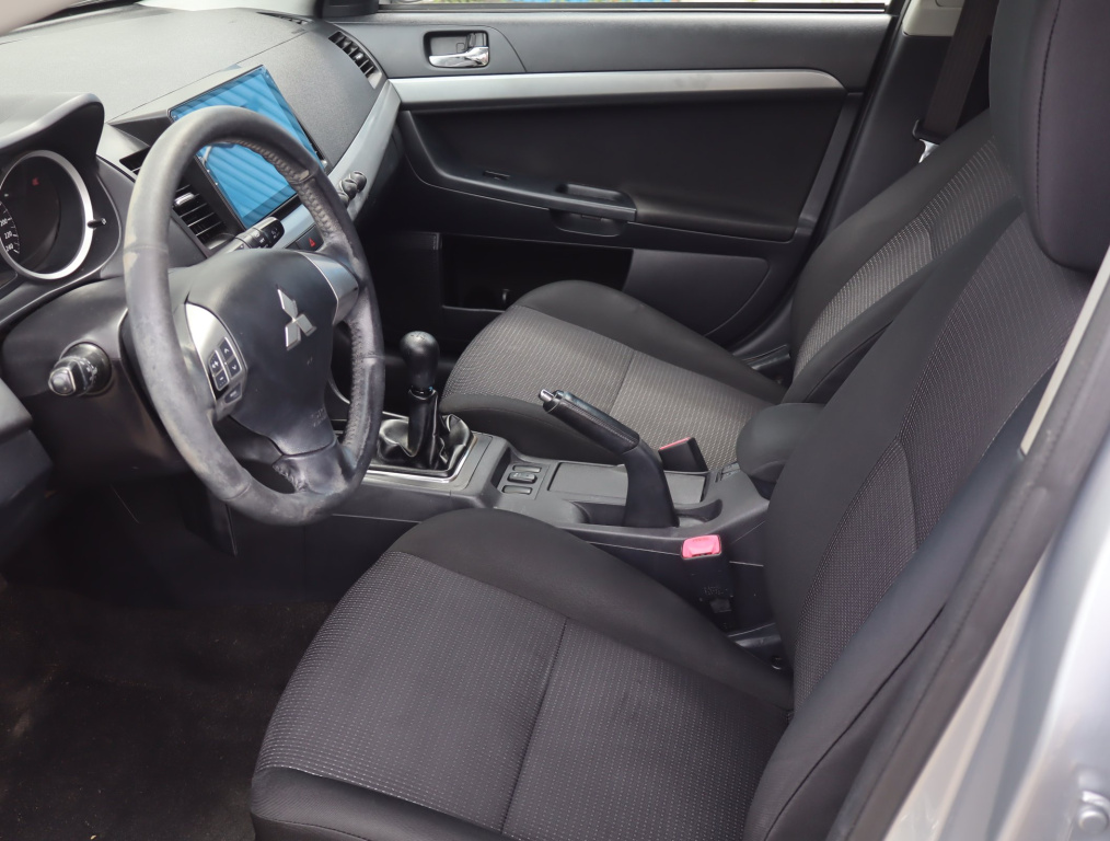Mitsubishi Lancer