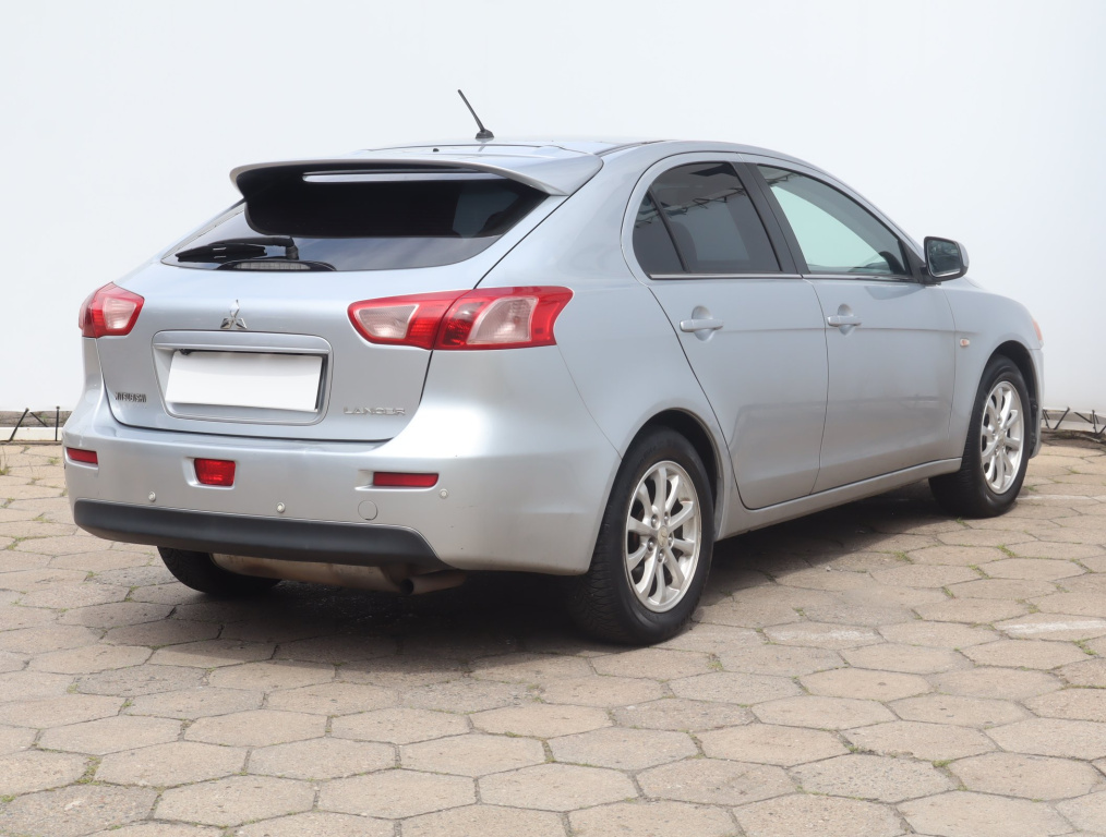 Mitsubishi Lancer