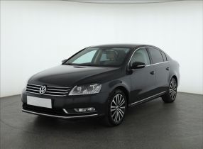 Volkswagen Passat - 2012
