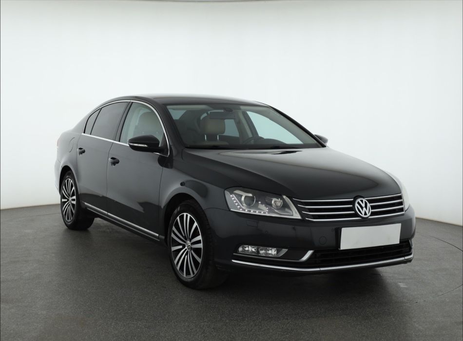 Volkswagen Passat - 2012
