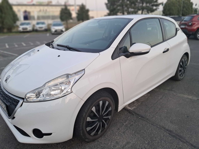 Peugeot 208 2012
