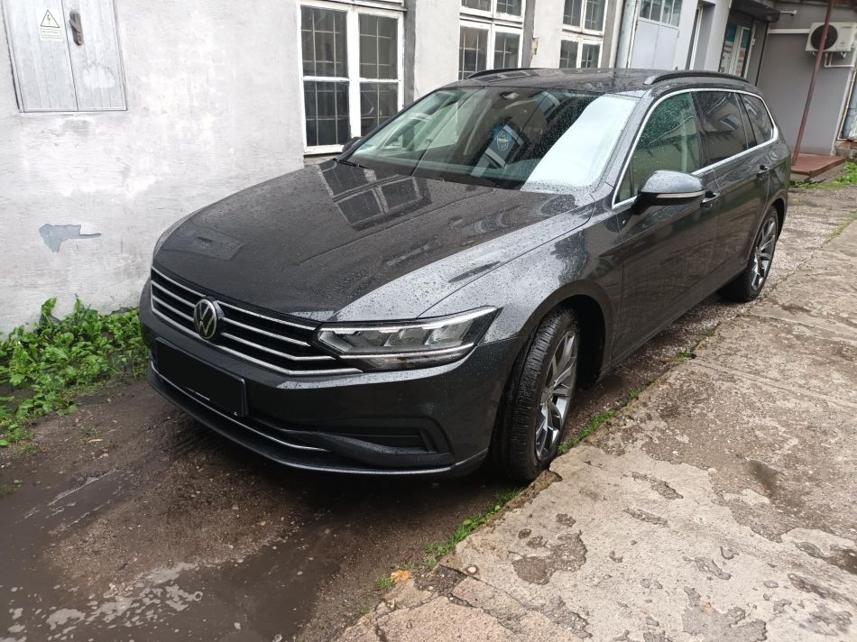 Volkswagen Passat - 2021