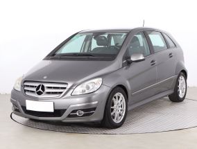 Mercedes-Benz B - 2011