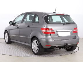 Mercedes-Benz B - 2011