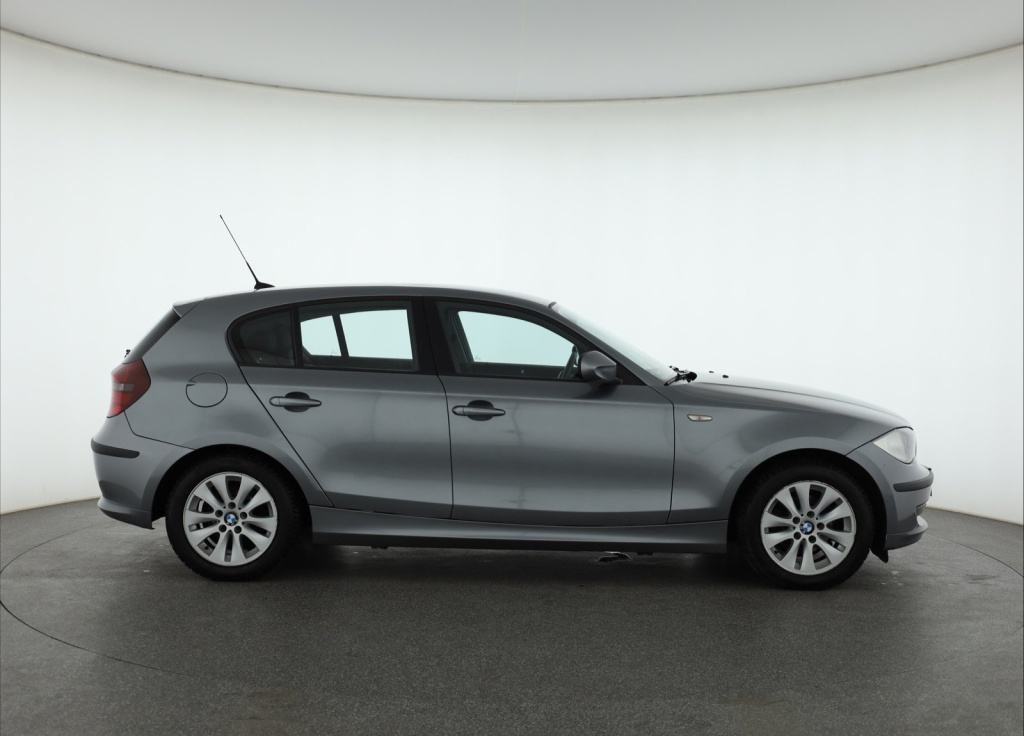 BMW 1