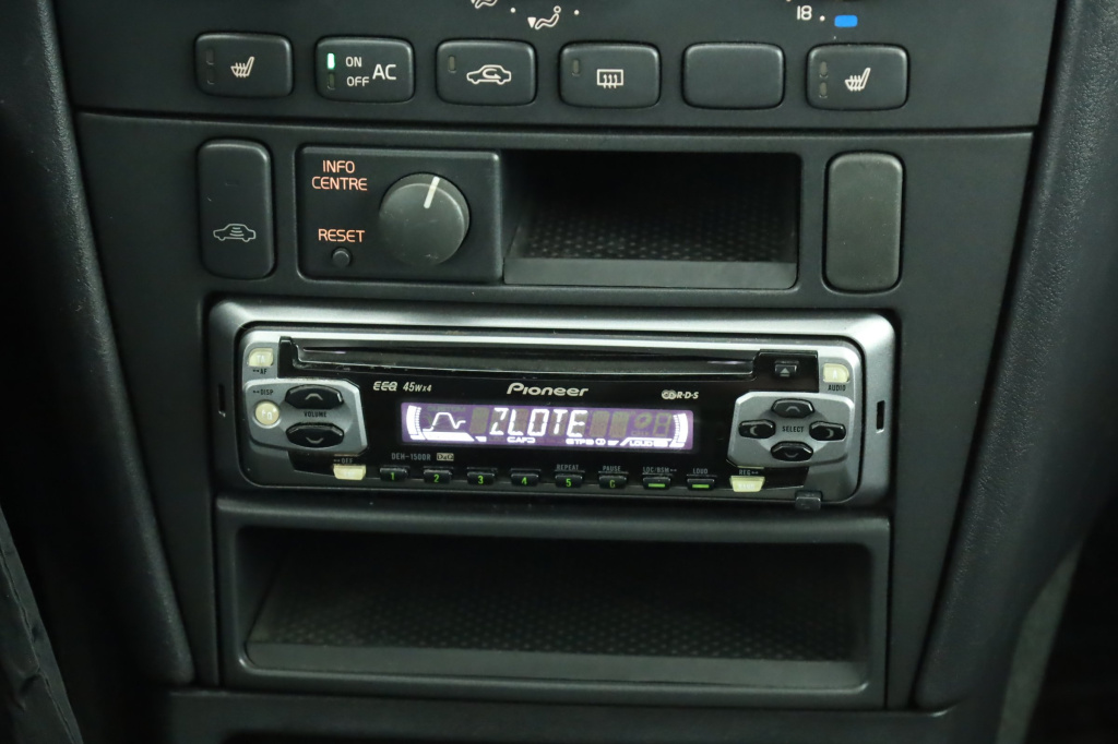 Volvo S40