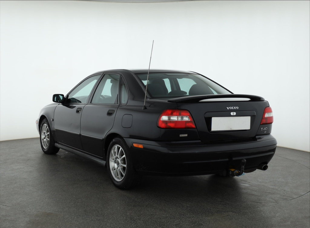 Volvo S40